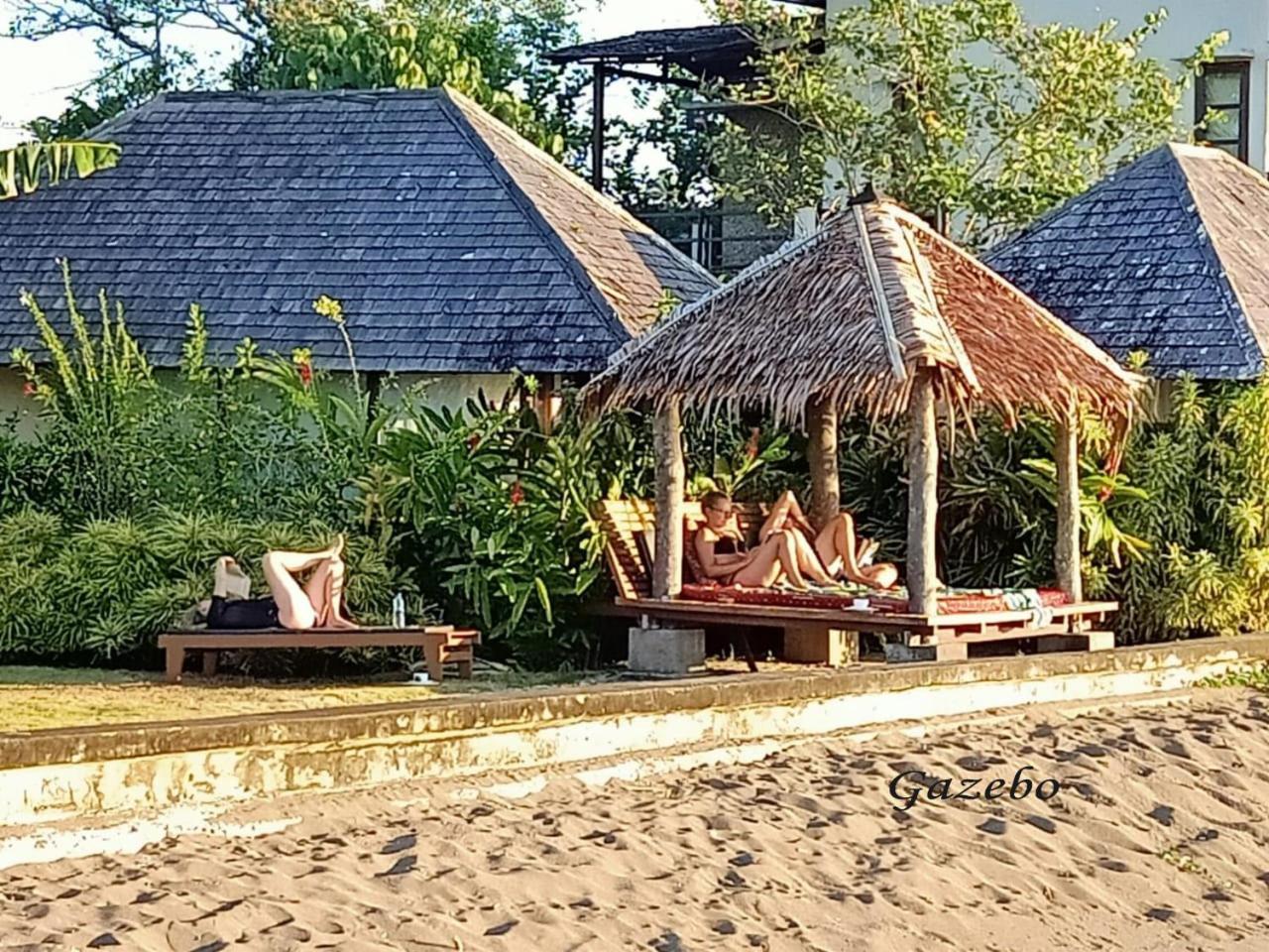 Hotel Cocotinos Manado Esterno foto