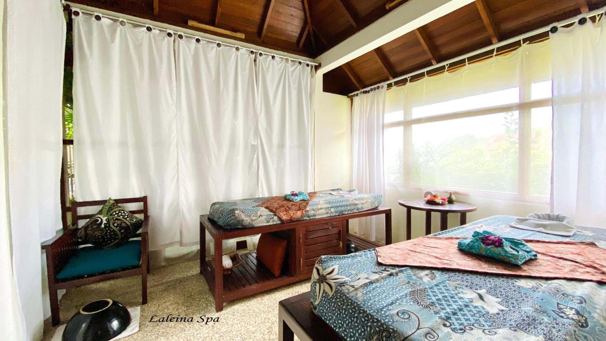 Hotel Cocotinos Manado Esterno foto